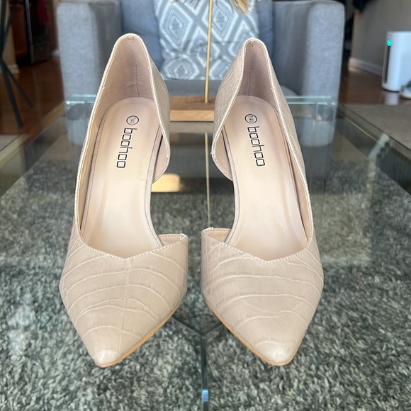 NIB BooHoo Snakeskin Nude Wide Fit Cut Out Pump, 7 - Picture 3 of 13